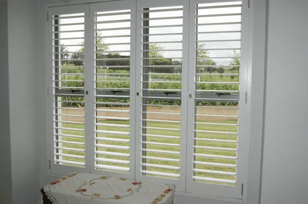 Indoor Shutters By Custom Blinds ®