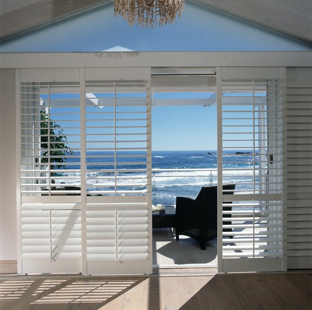 What are the differences between PVC and Aluminium Shutters?