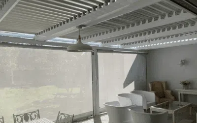 How to Create Your Dream Year-Round Outdoor Dining Space with Outdoor Blinds