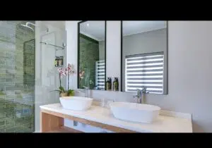 Modern bathroom with elegant fixtures.